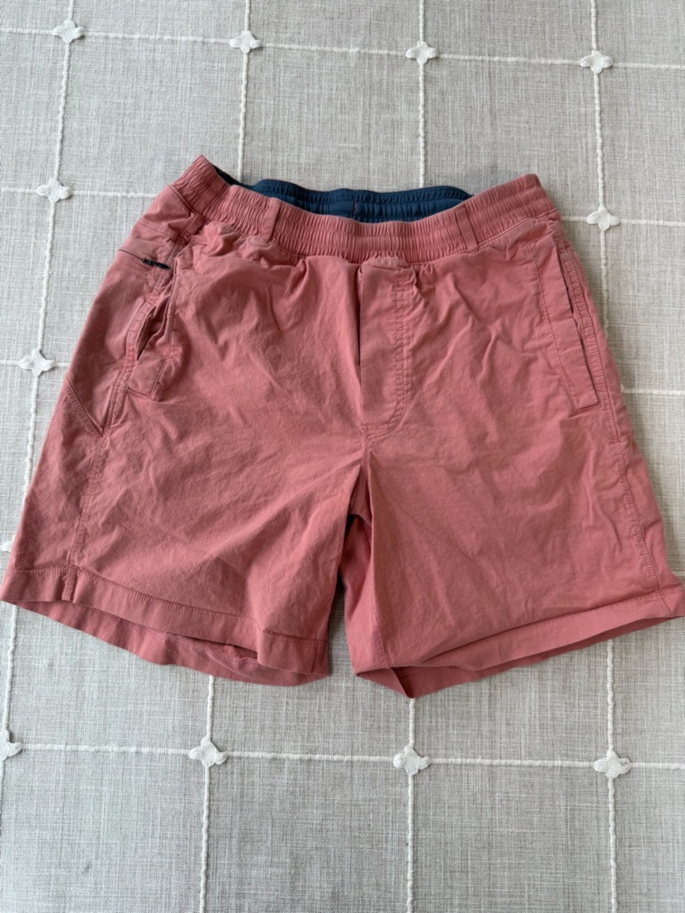 Birddogs Men's Hybrid Shorts in Dusty Rose with Navy Liner - Size L